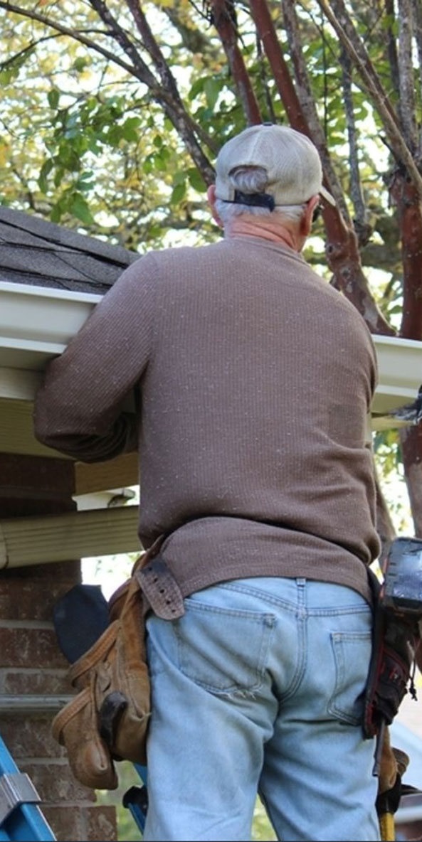Signs You May Need Seamless Gutters Soon